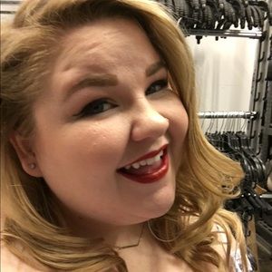 Meet your Posher, Kelsey